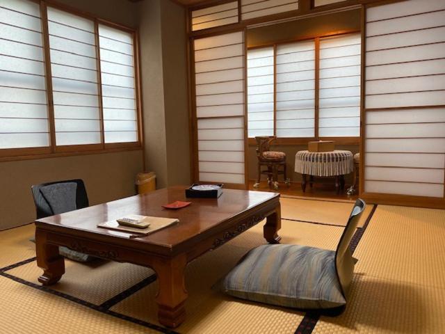 Hôtel Umimoto à Hakone Extérieur photo